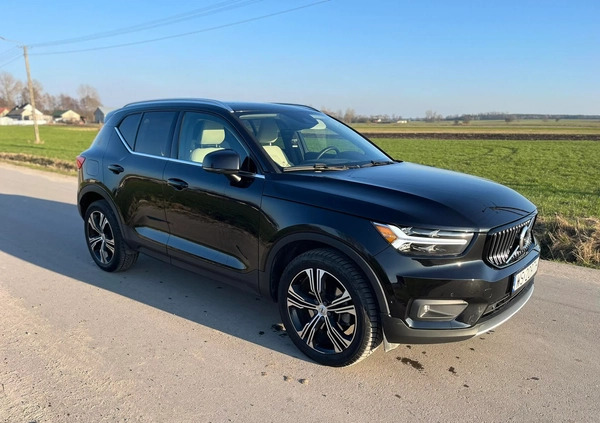 Volvo XC 40 cena 129999 przebieg: 60000, rok produkcji 2022 z Drobin małe 232